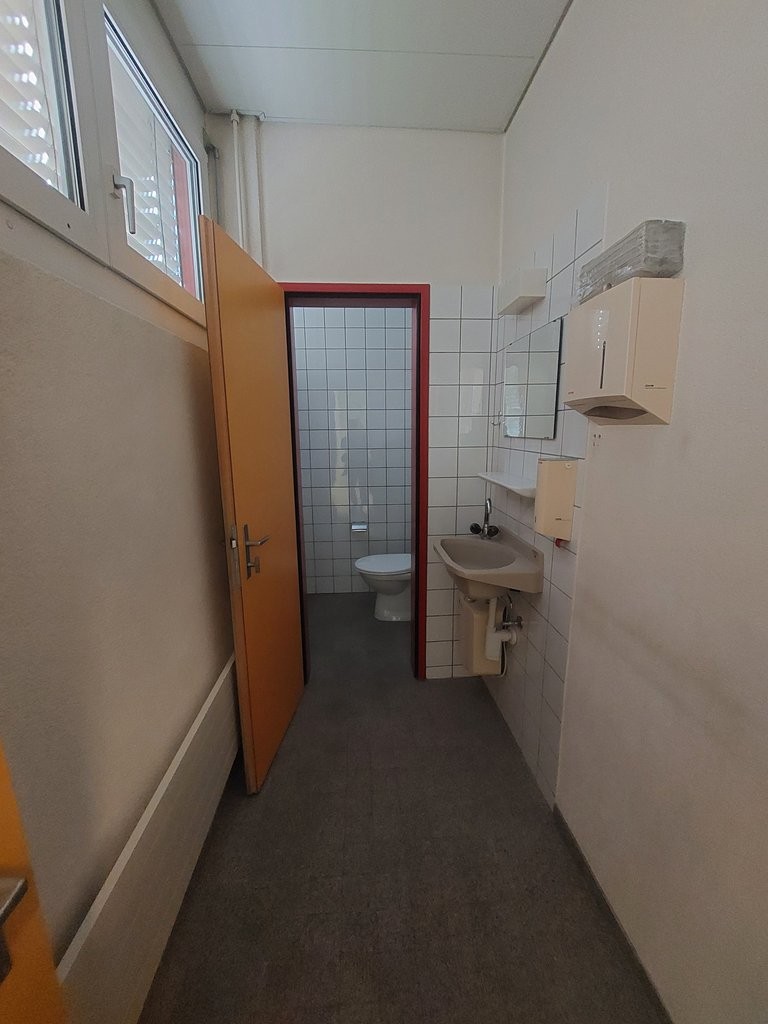 335m² commercial