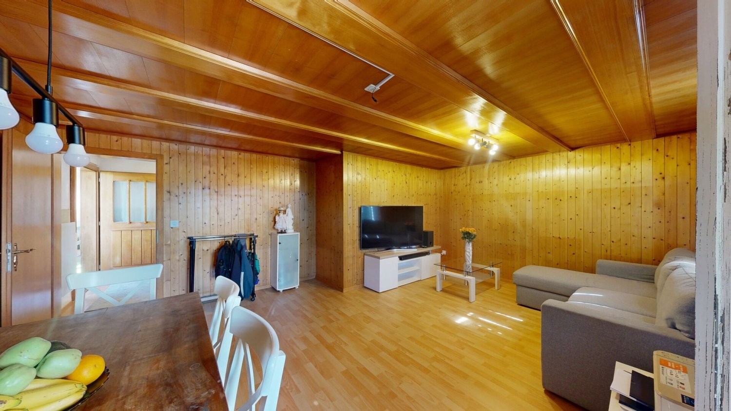 Casa multifamiliare con 10 ½ locali