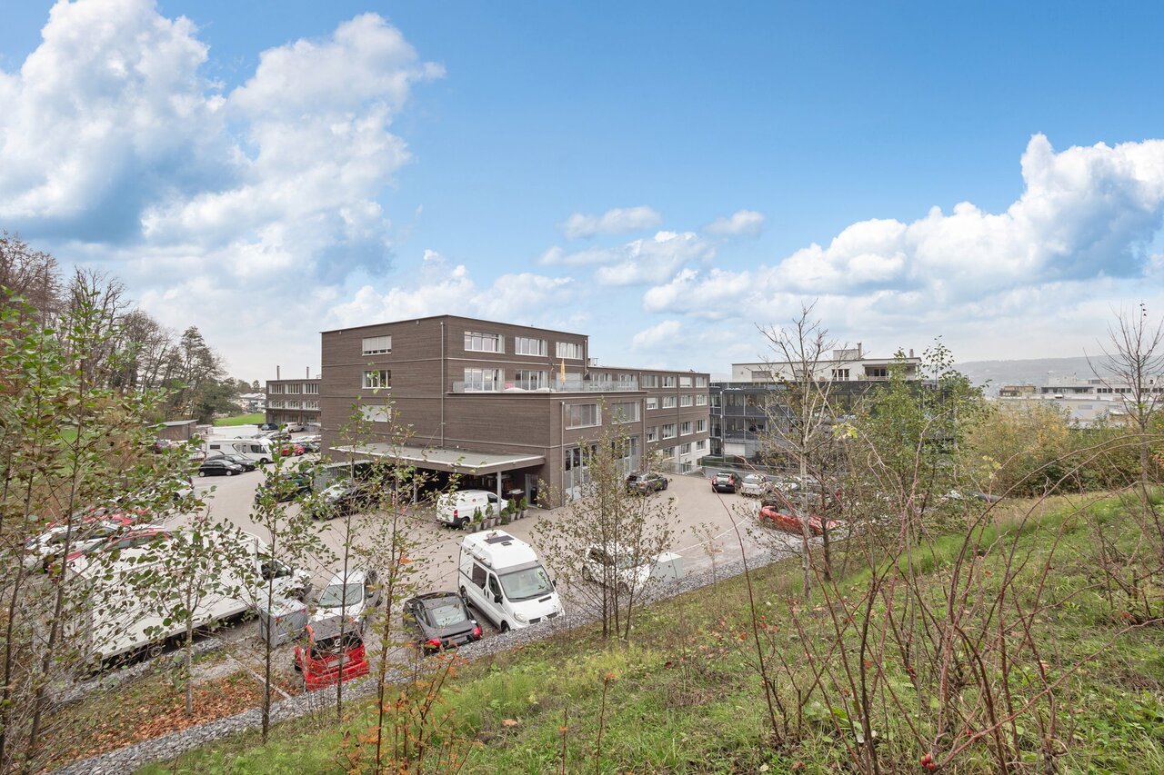 306m² commercial