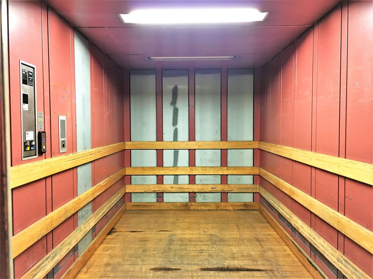 241m² storage room