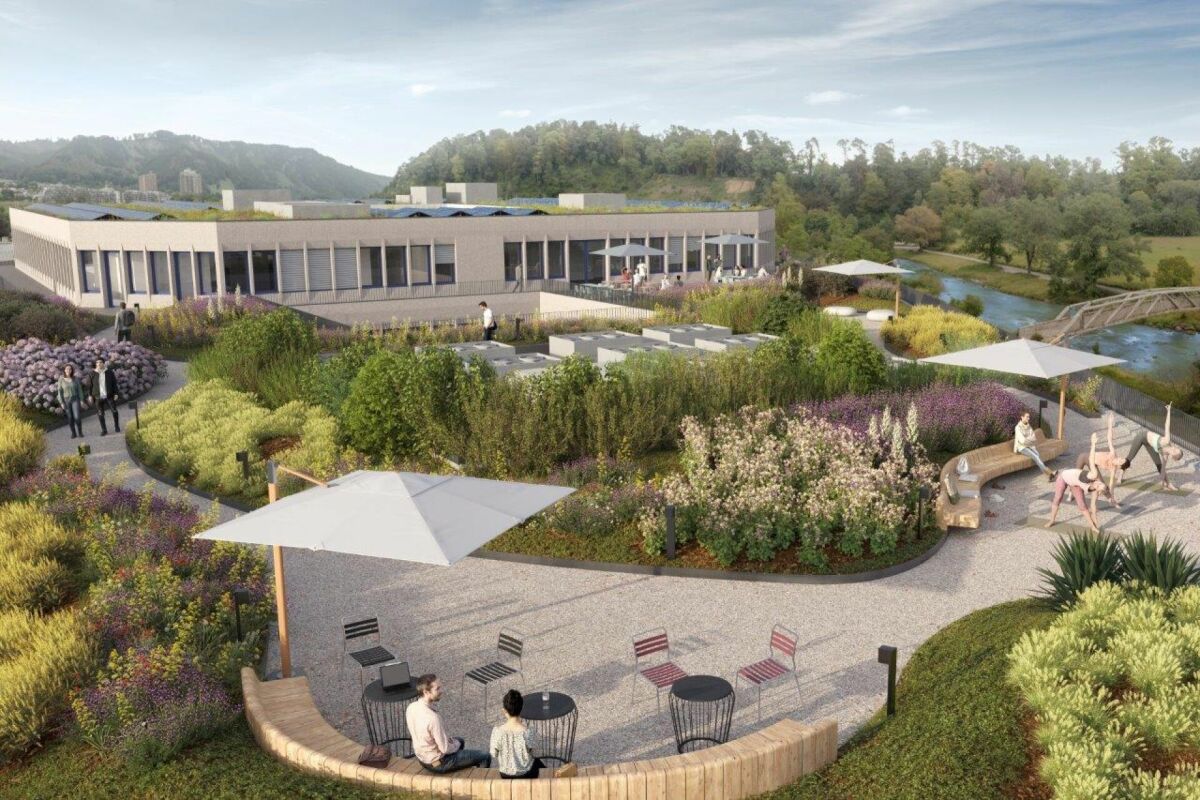 2600m² office