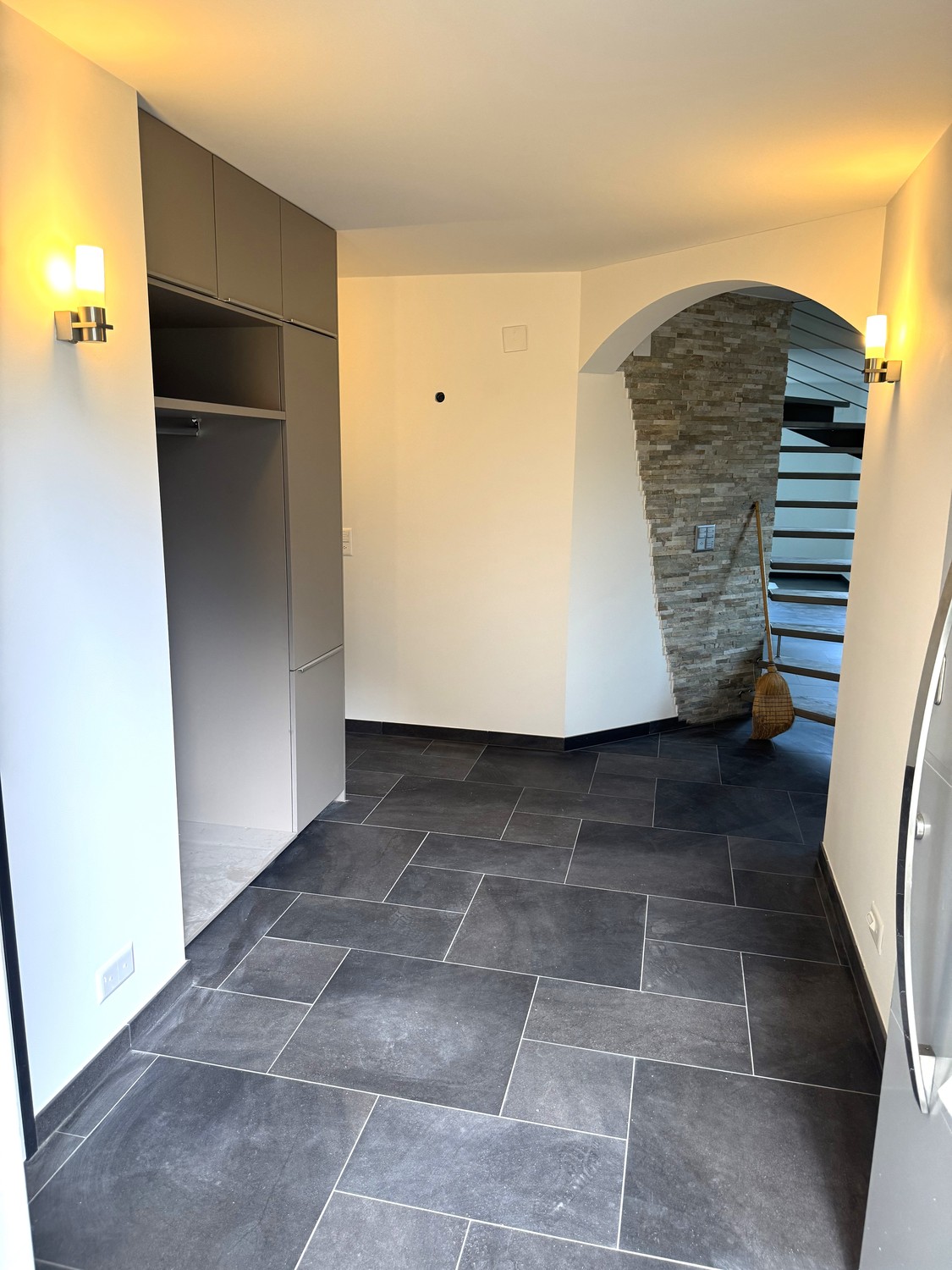 10 rooms apartment