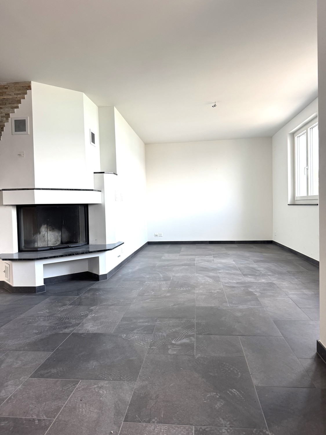 10 rooms apartment