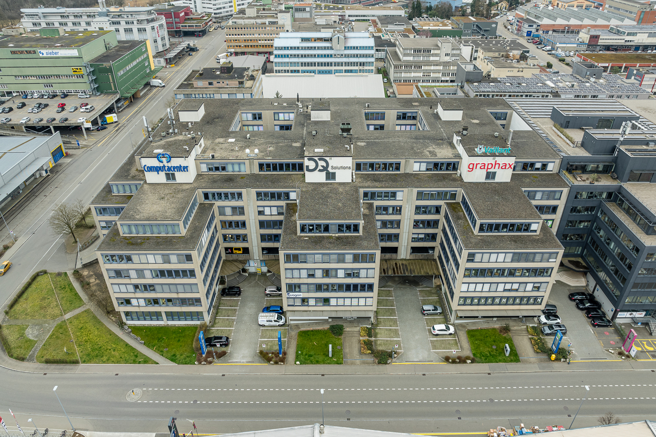 389m² commercial