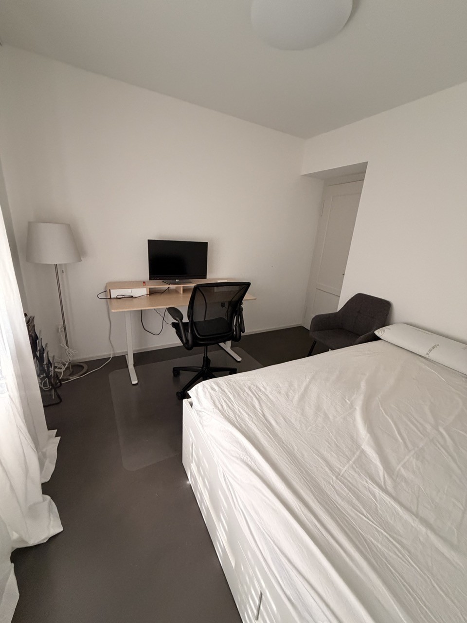 Camera in un appartamento condiviso