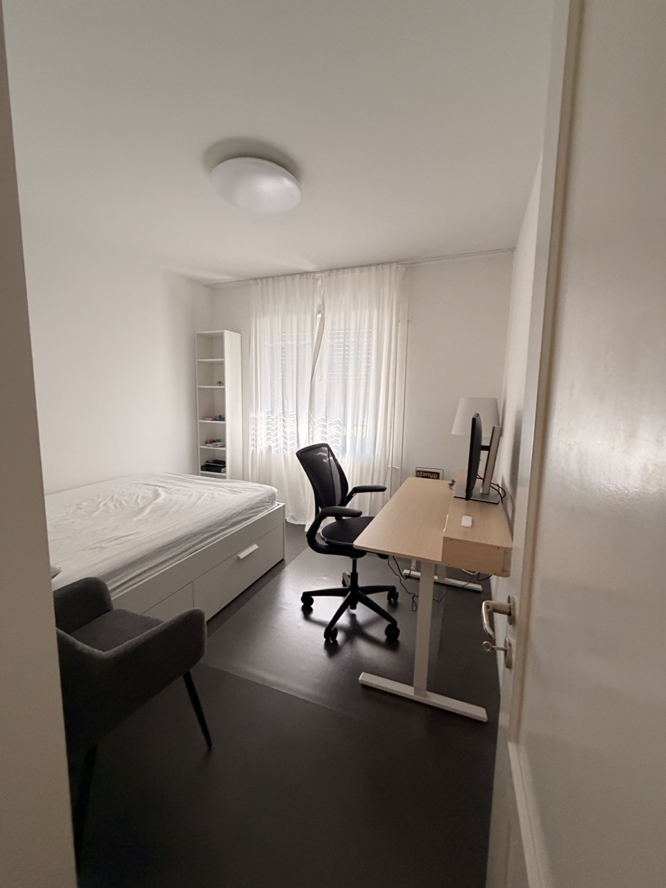 Camera in un appartamento condiviso