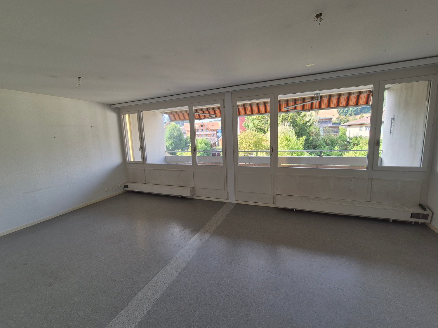 75m² commerciale