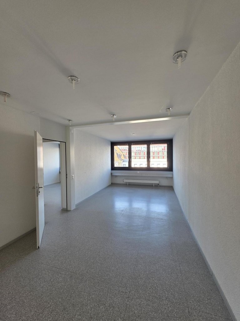 58m² office