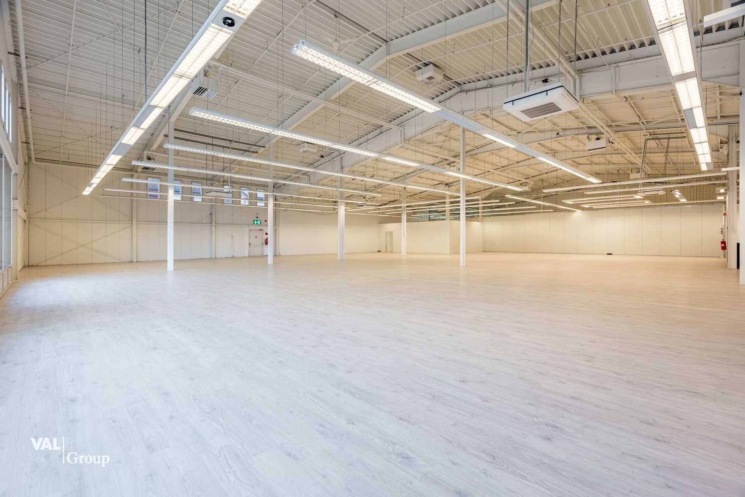 1190m² commerciale