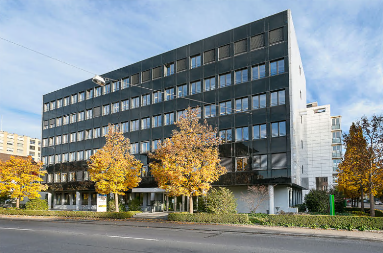 25m² commercial