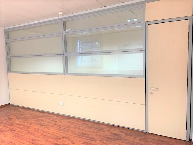 120m² office