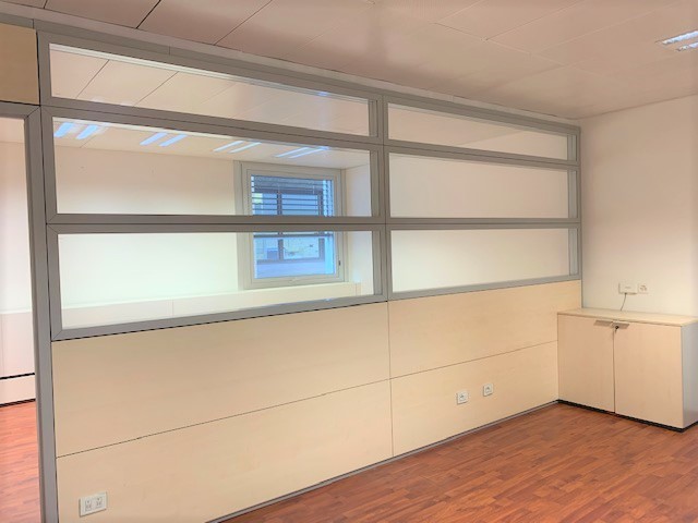 120m² office