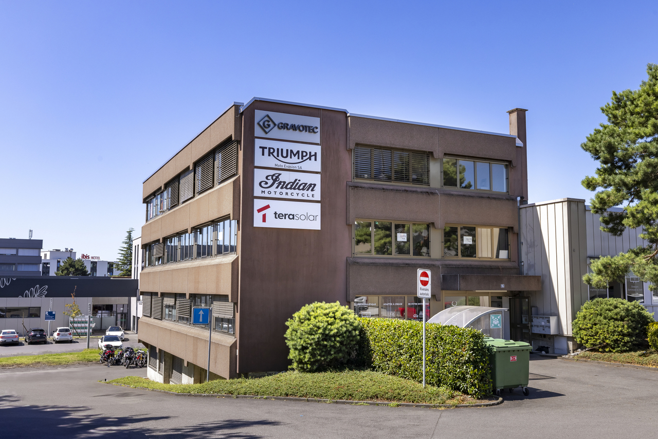 75m² office