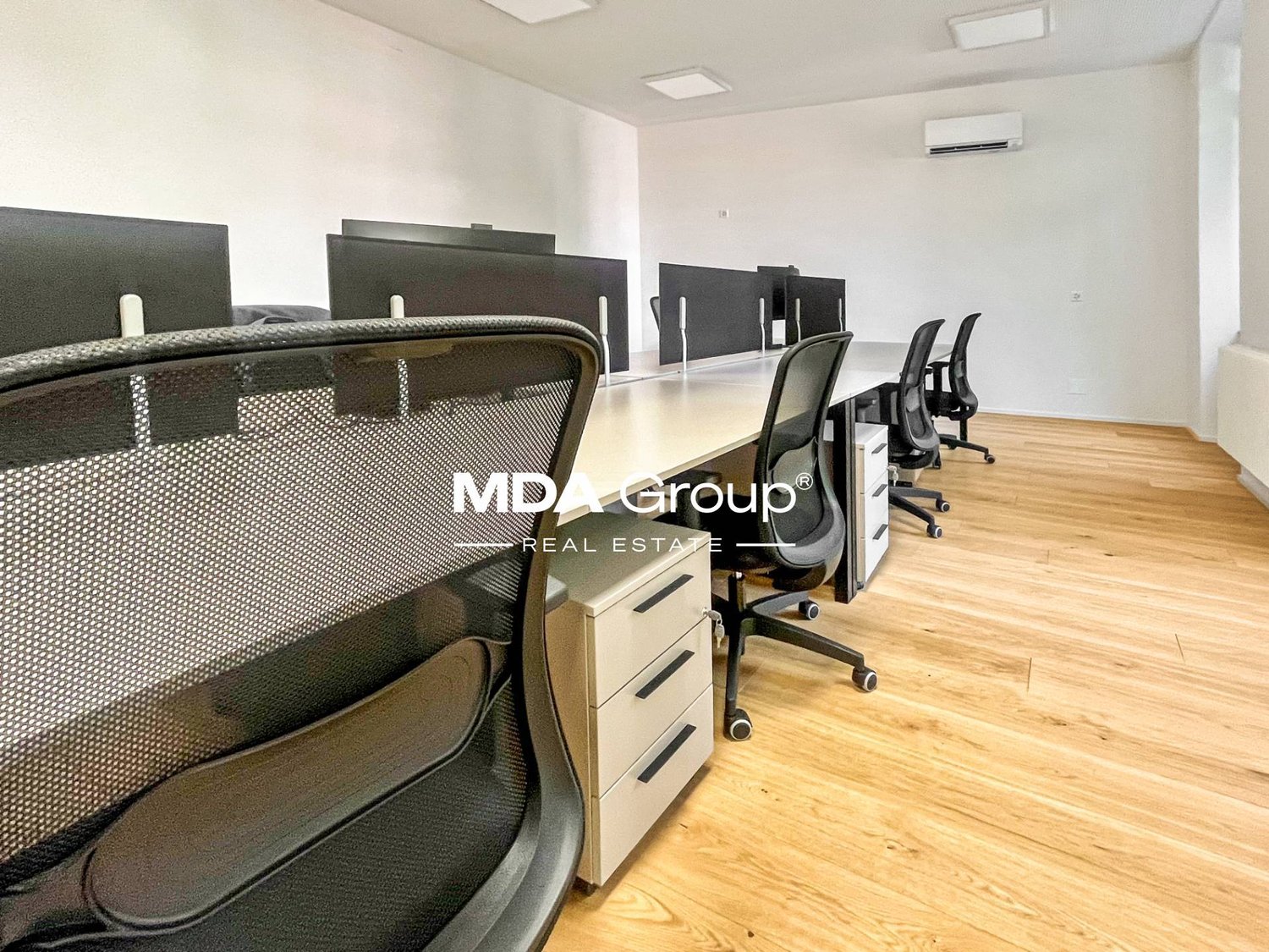 145m² office