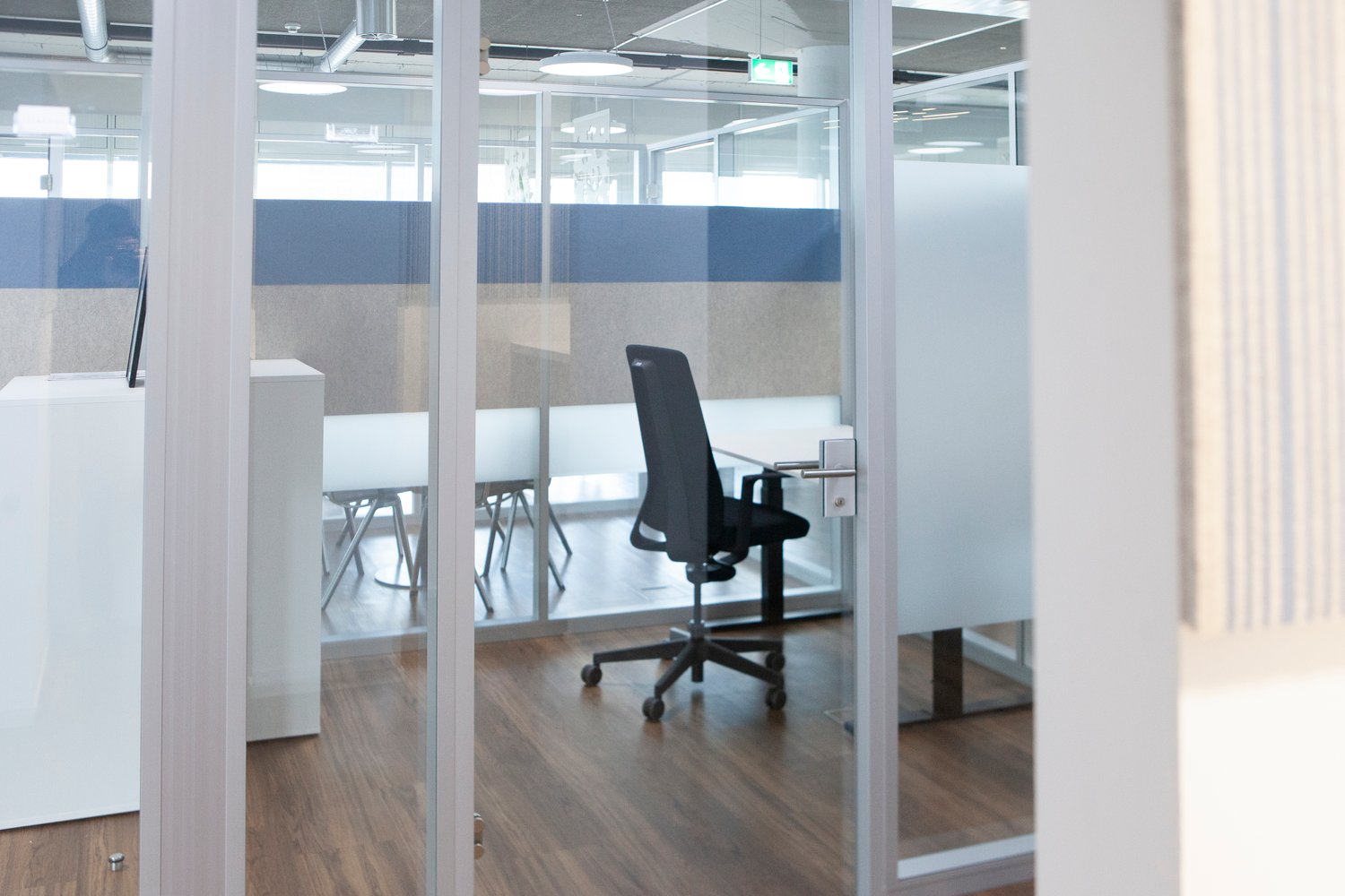 25m² office