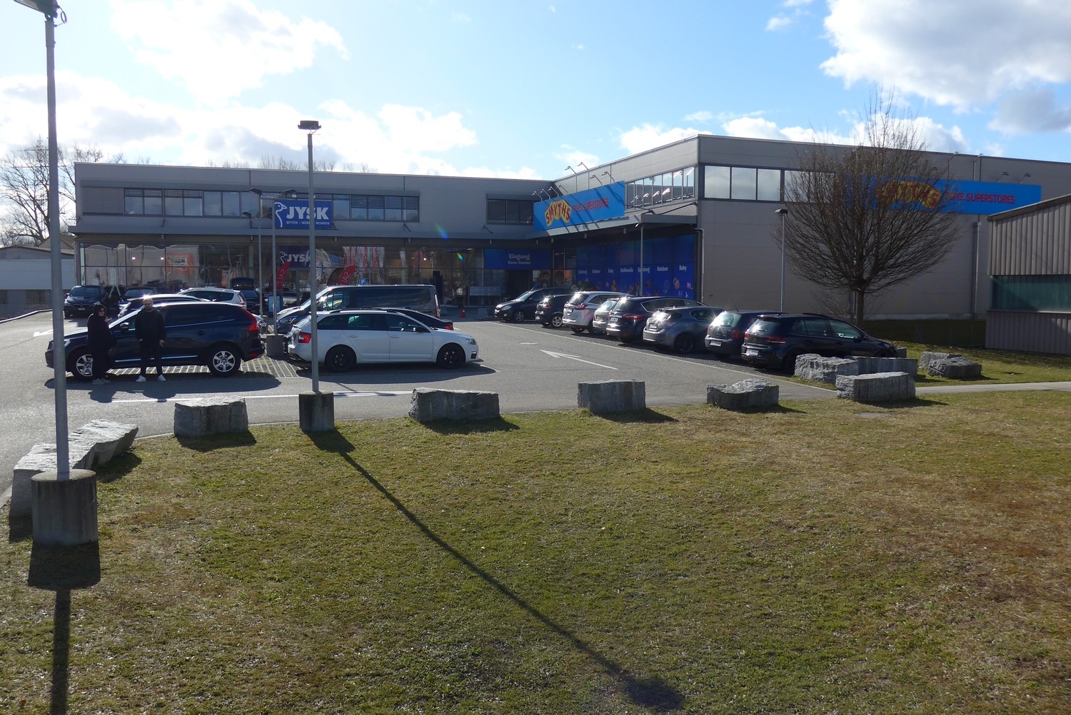 345m² office