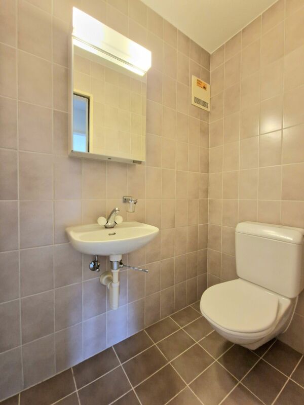5 rooms apartment
