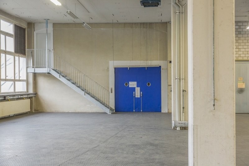 1917m² commerciale