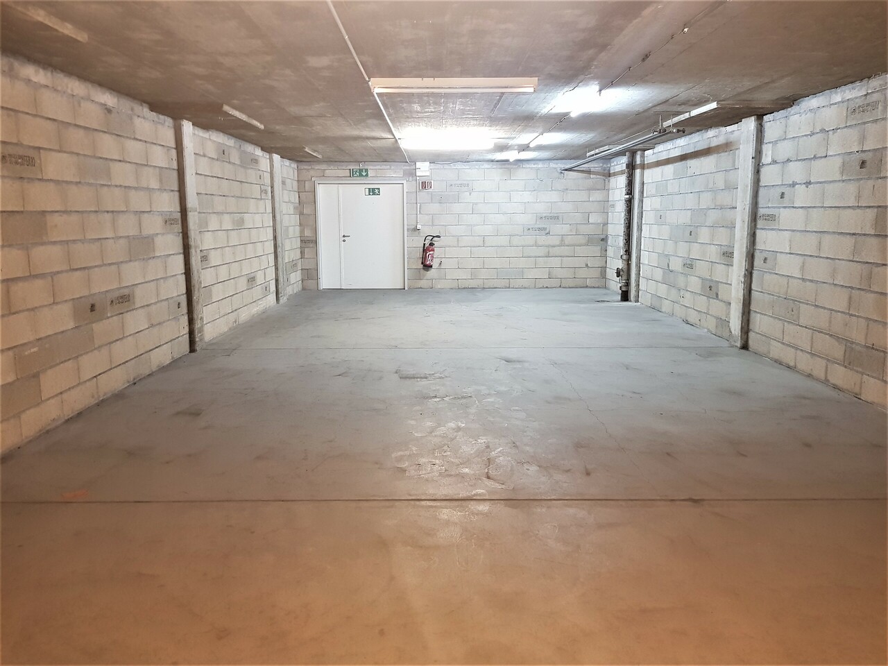 152m² deposito