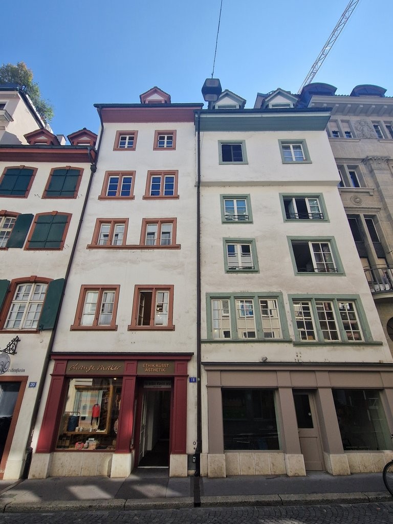 7 rooms apartment
