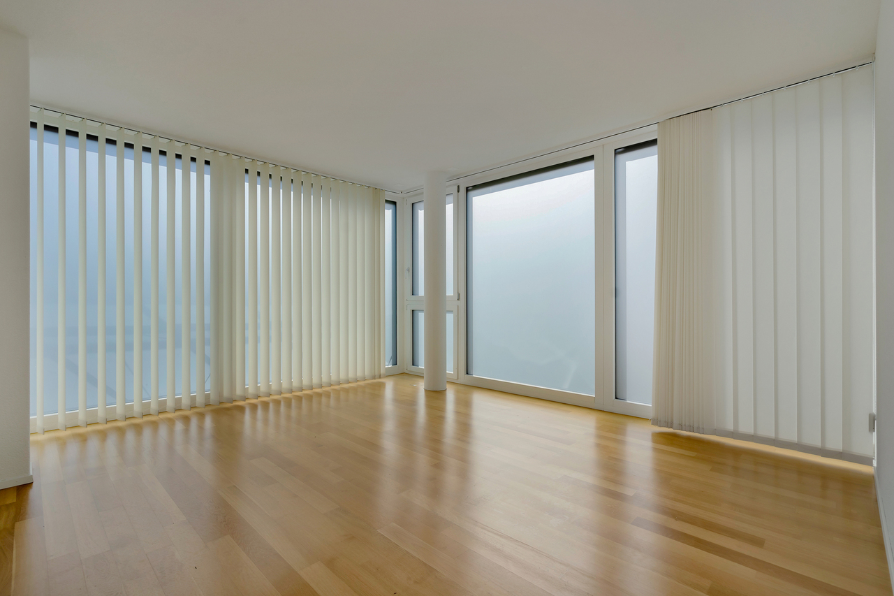 85m² commercial