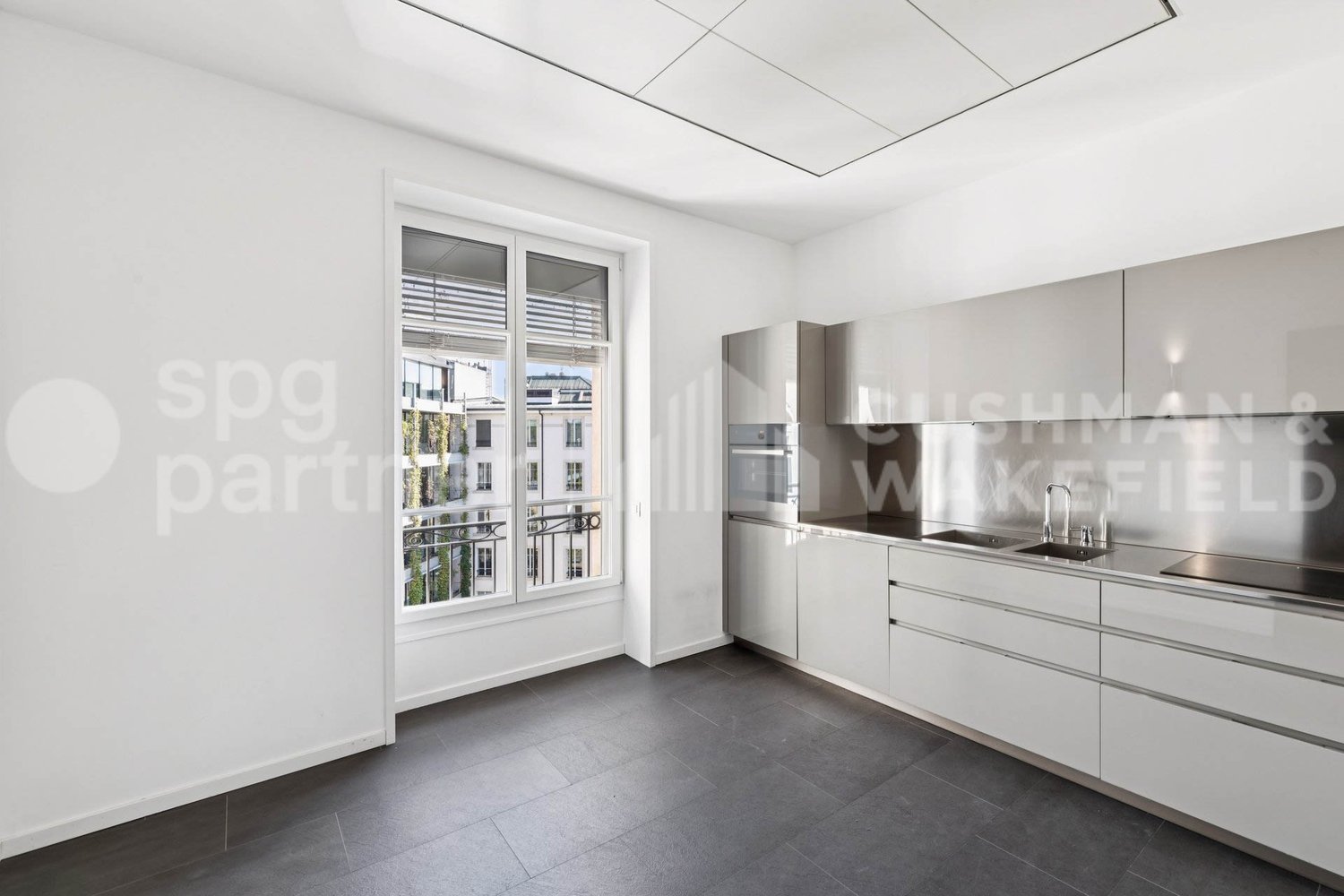 335m² Büro