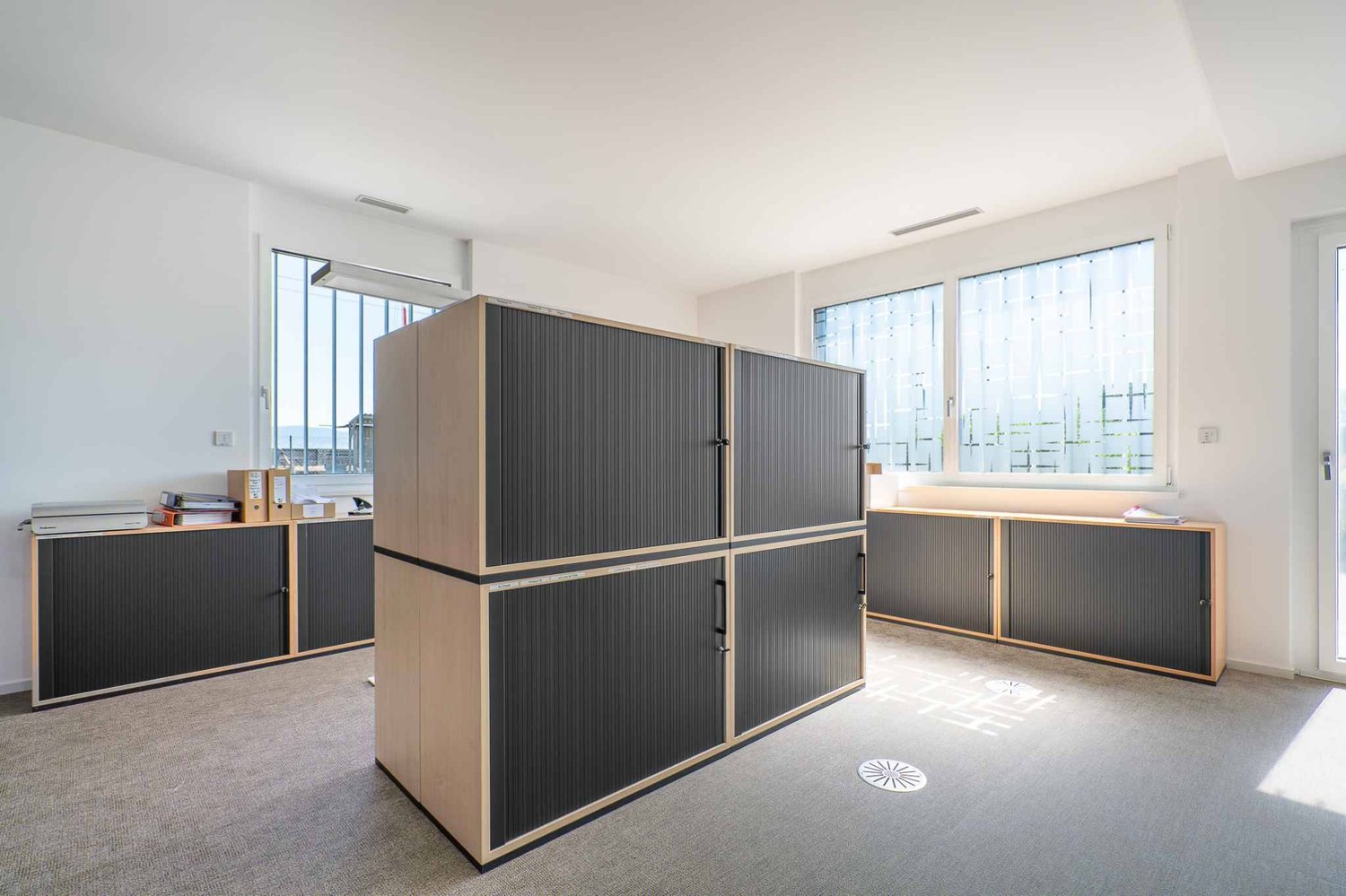270m² office