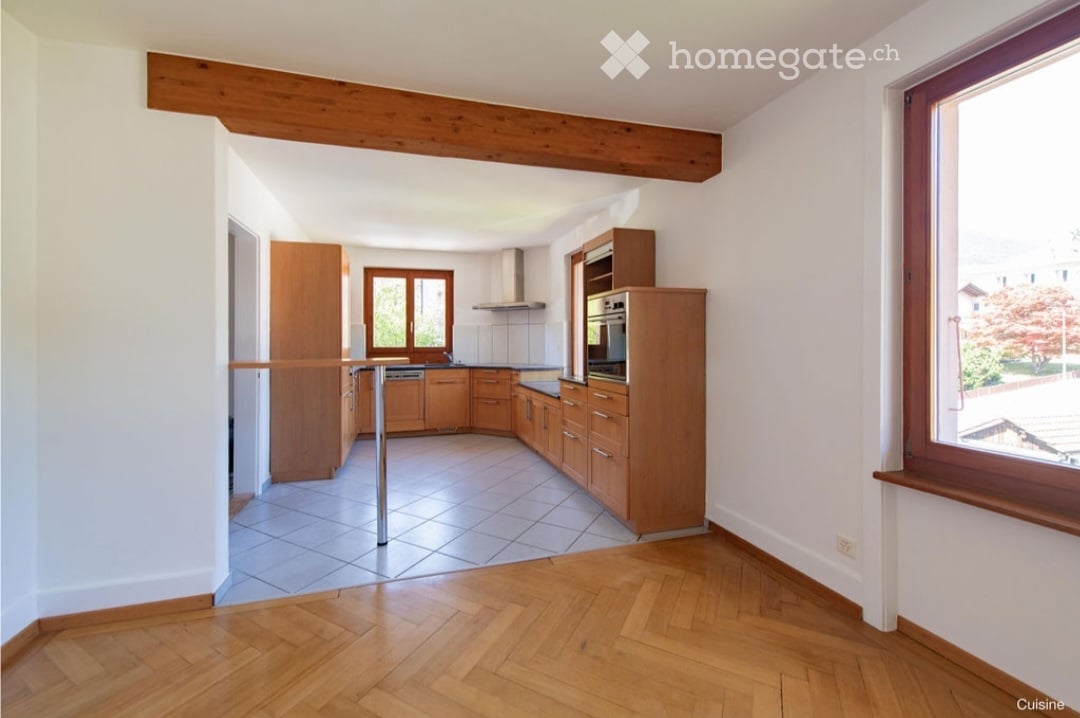 6 rooms apartment