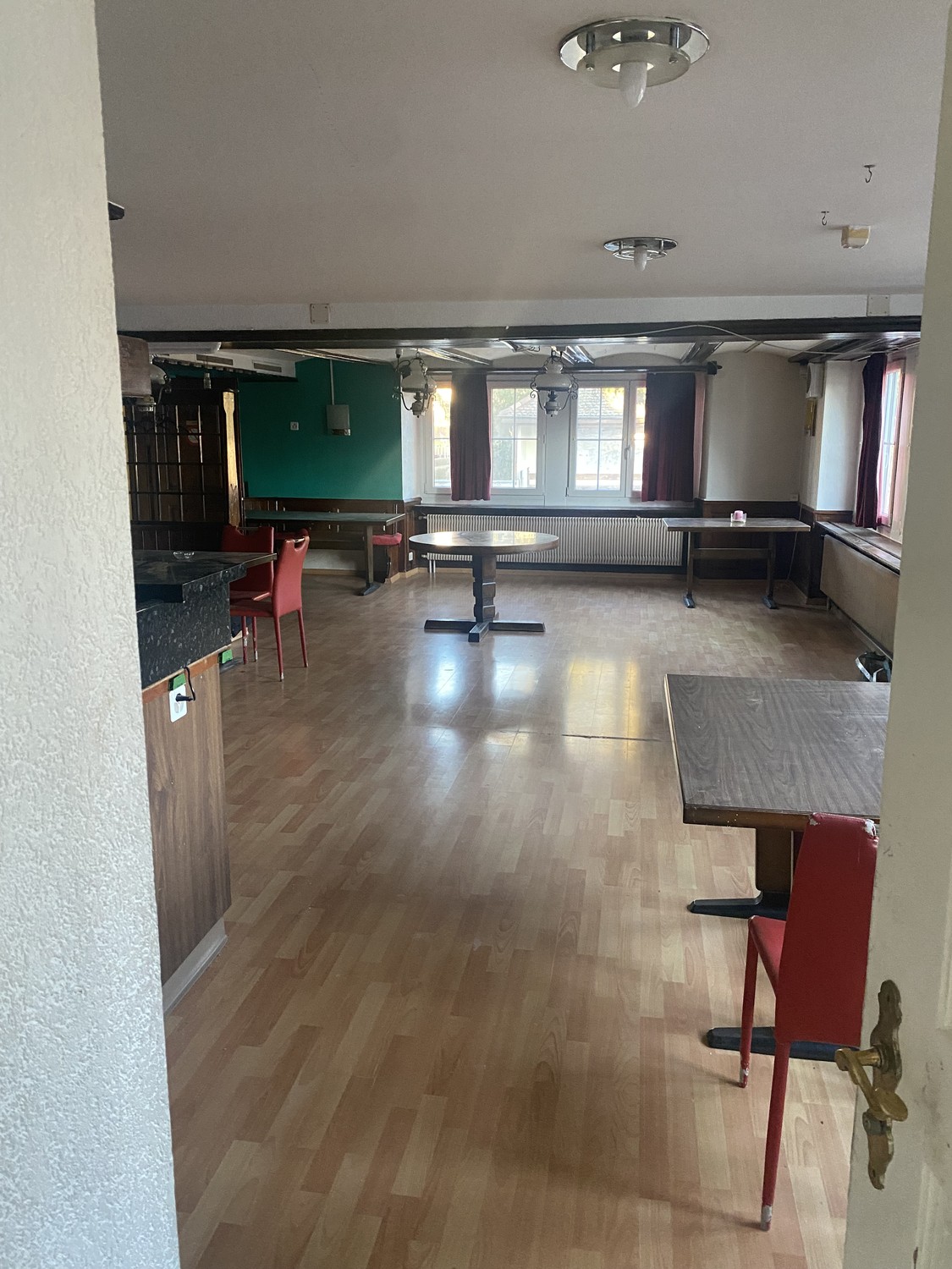 600m² commercial