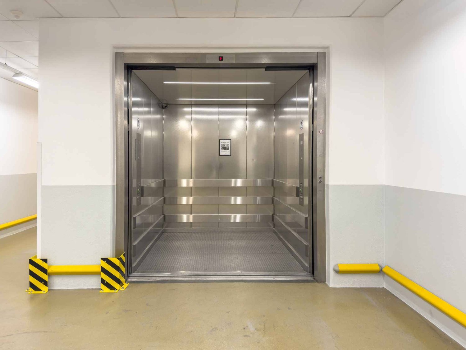 180m² commerciale