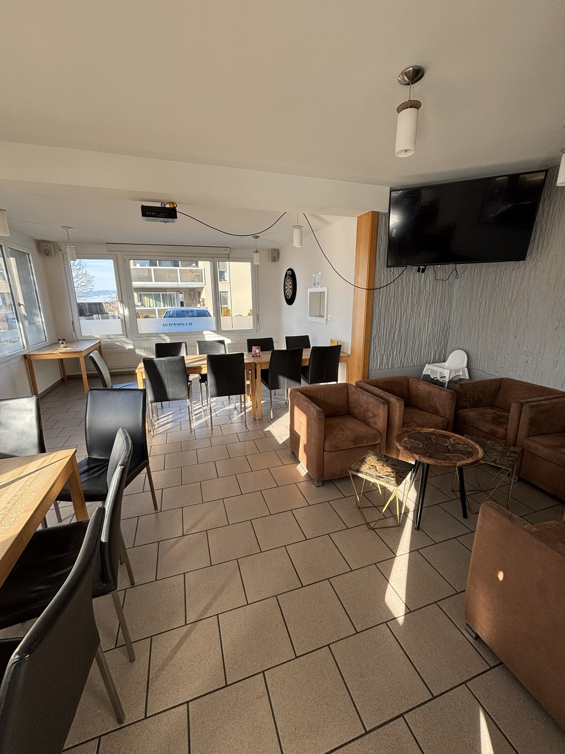 186m² restaurant