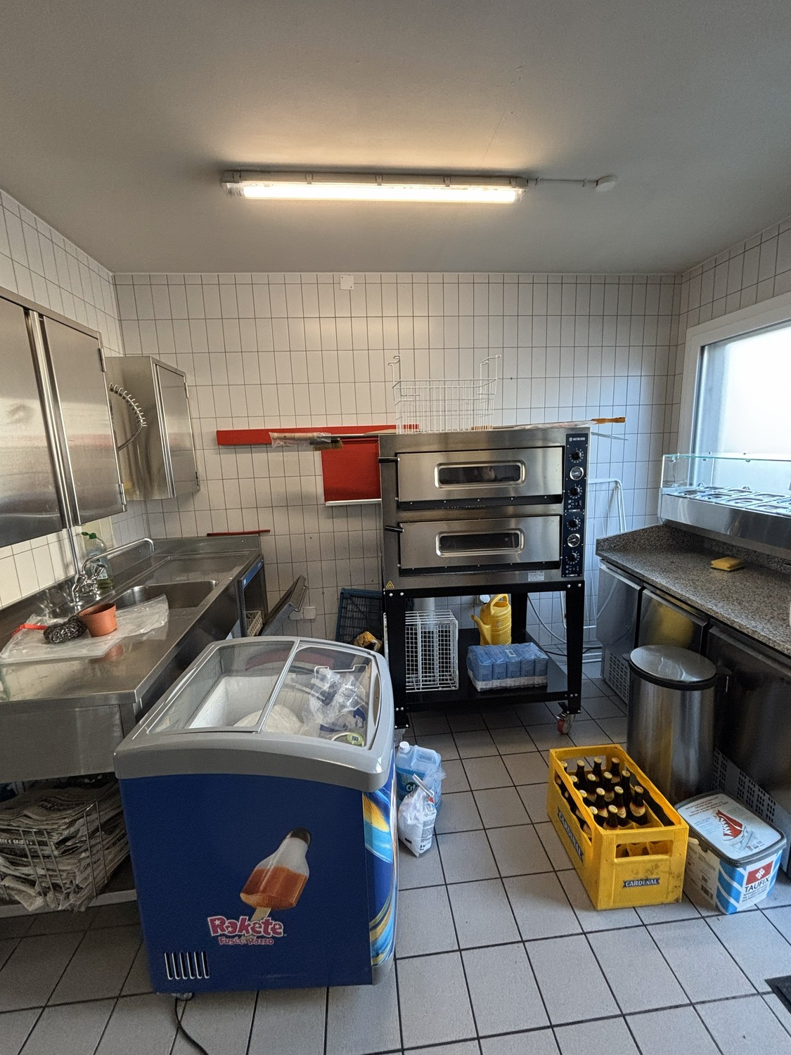 186m² restaurant