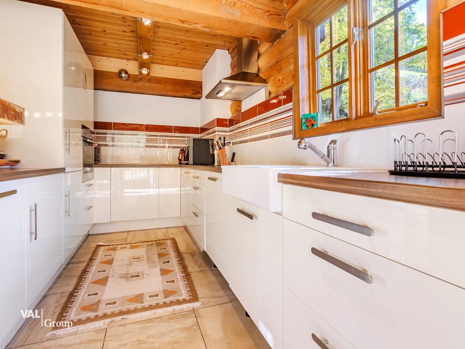 10 rooms chalet
