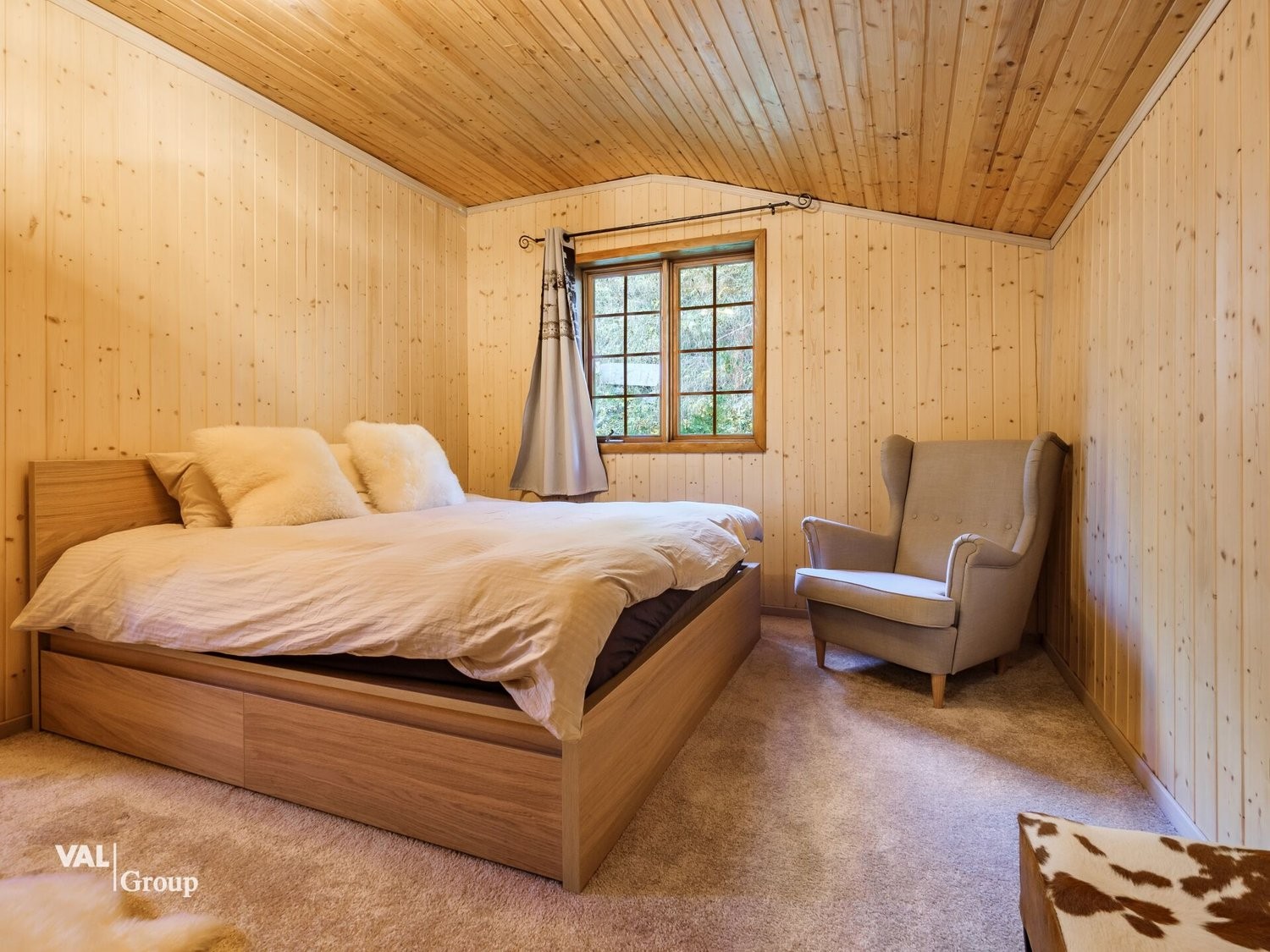 10 rooms chalet