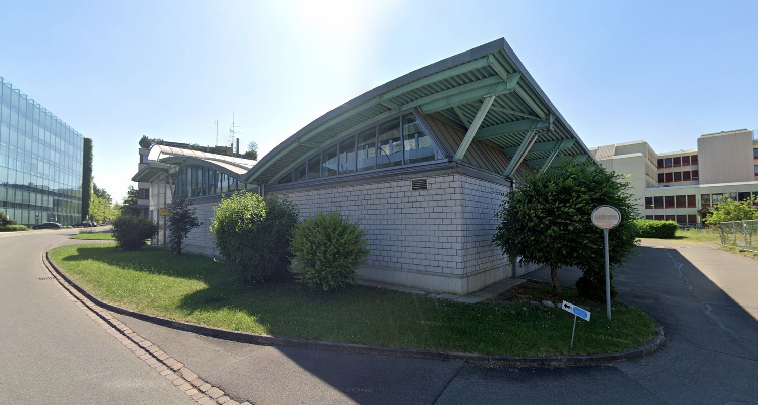 784m² commerciale