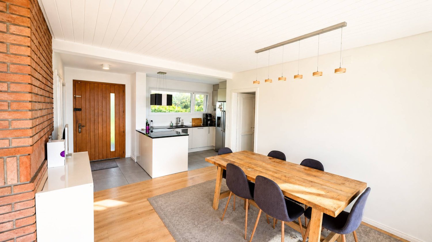 6 rooms villa