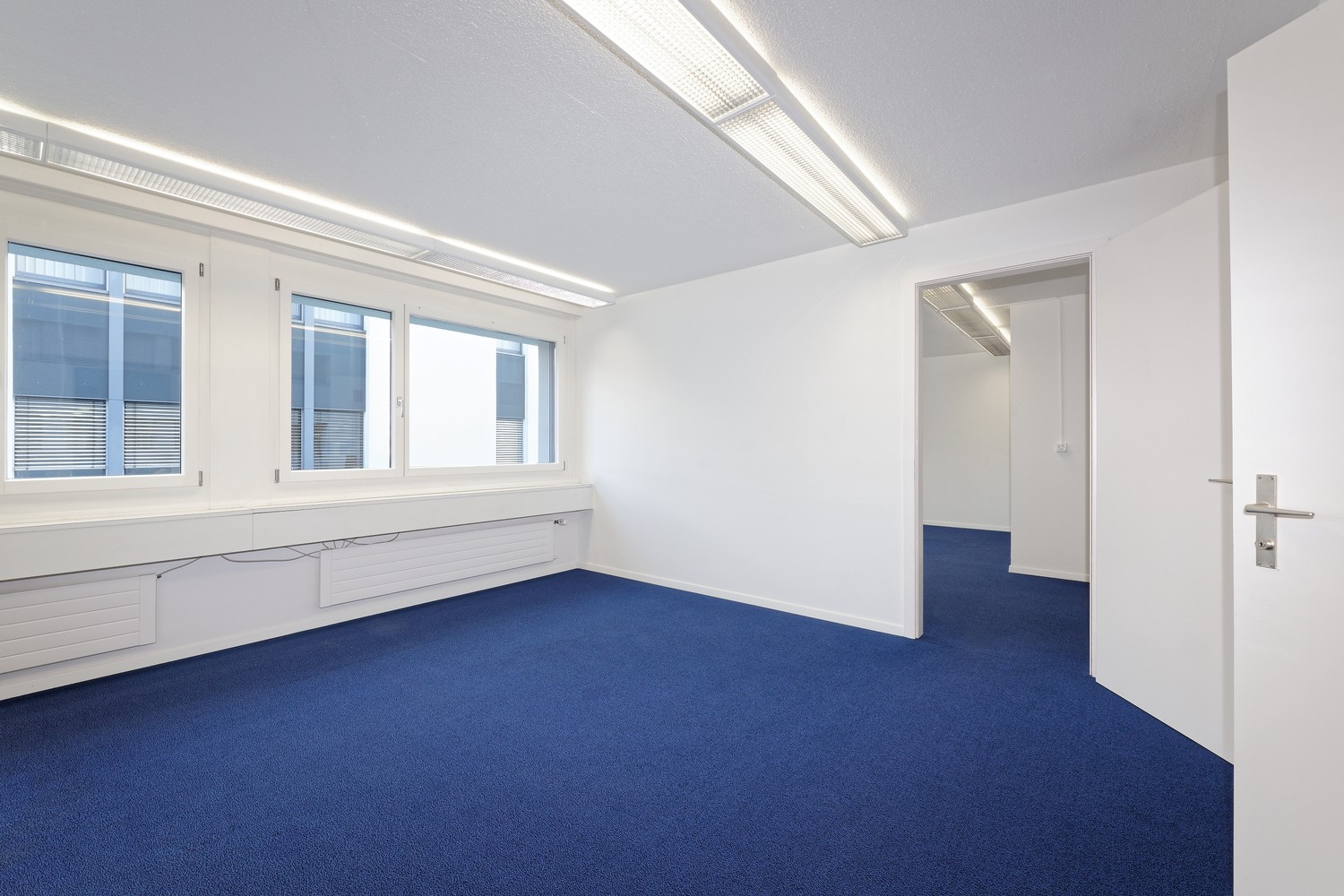 28-726m² ufficio