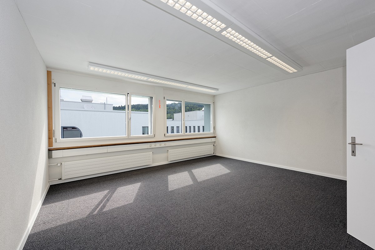 28-726m² ufficio