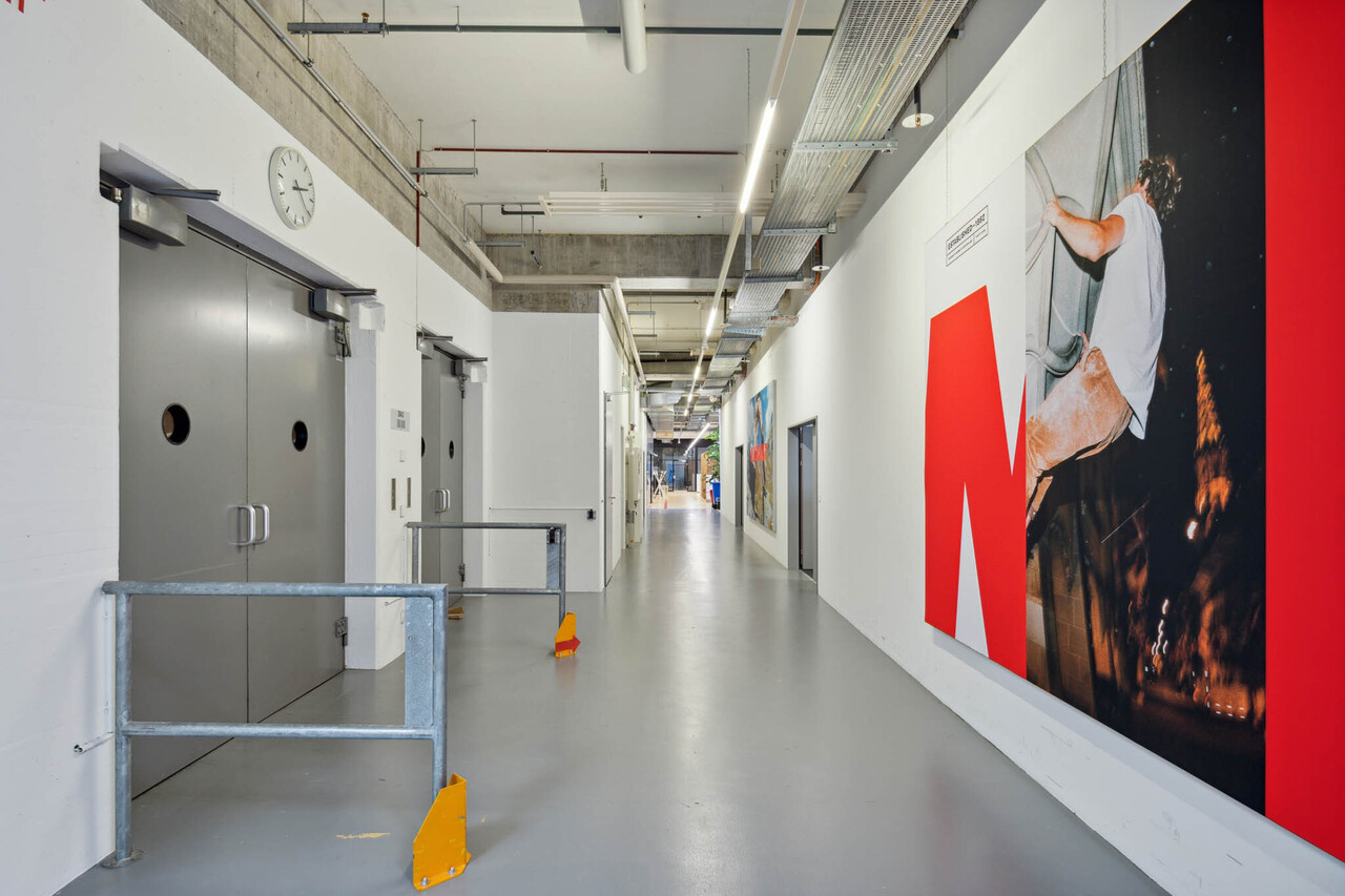 1856m² commerciale
