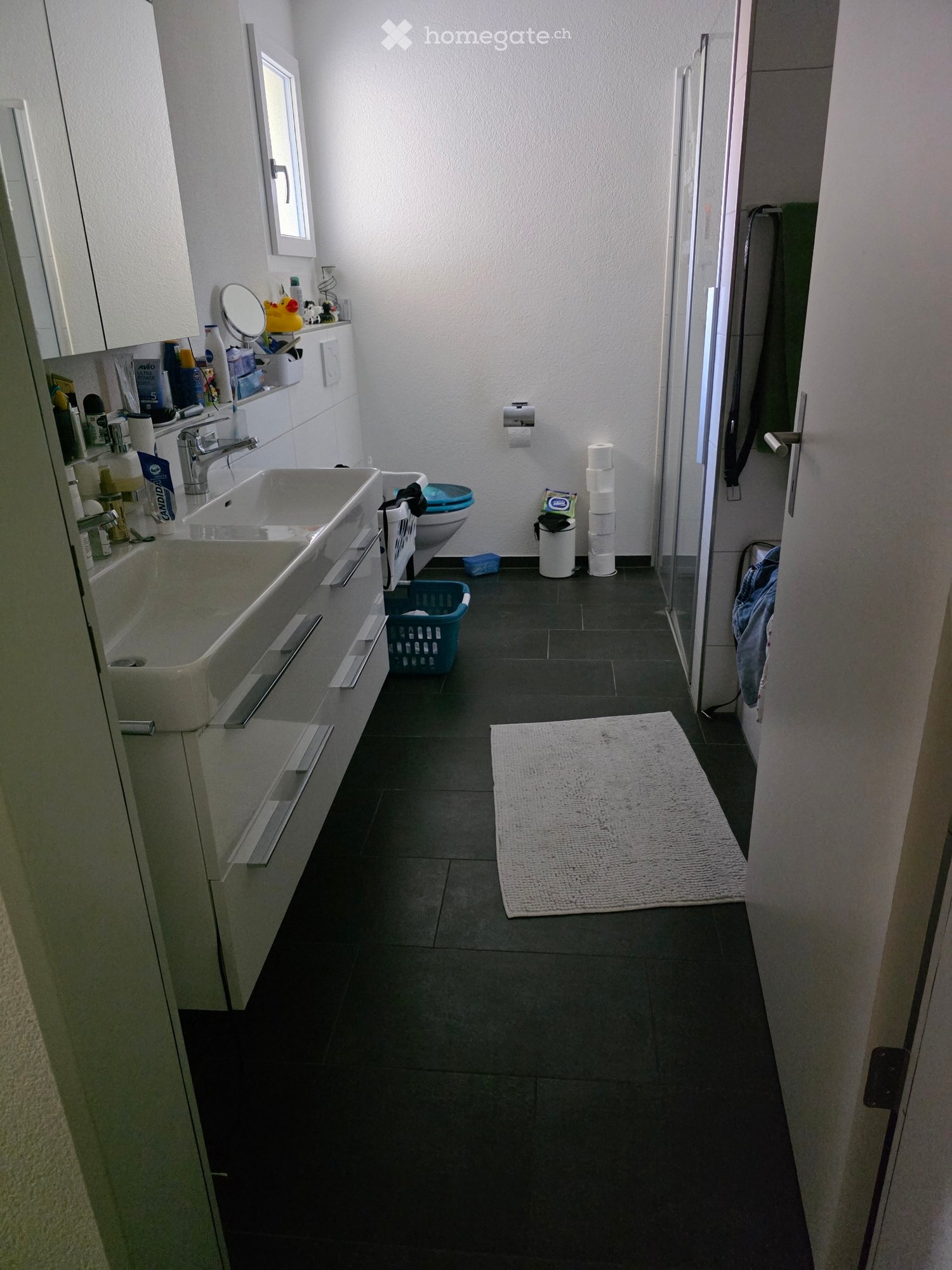 5 rooms apartment