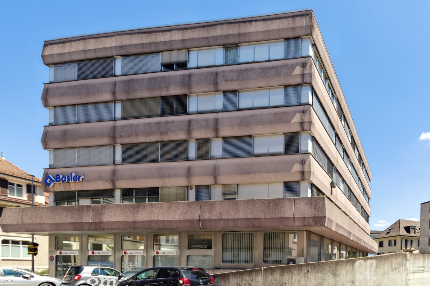 135m² office