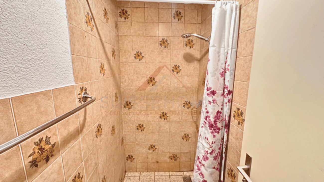 1 room single room