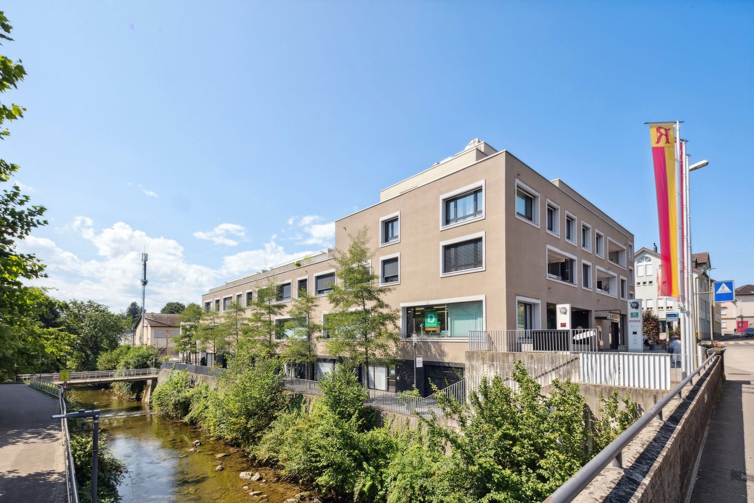 66m² commerciale