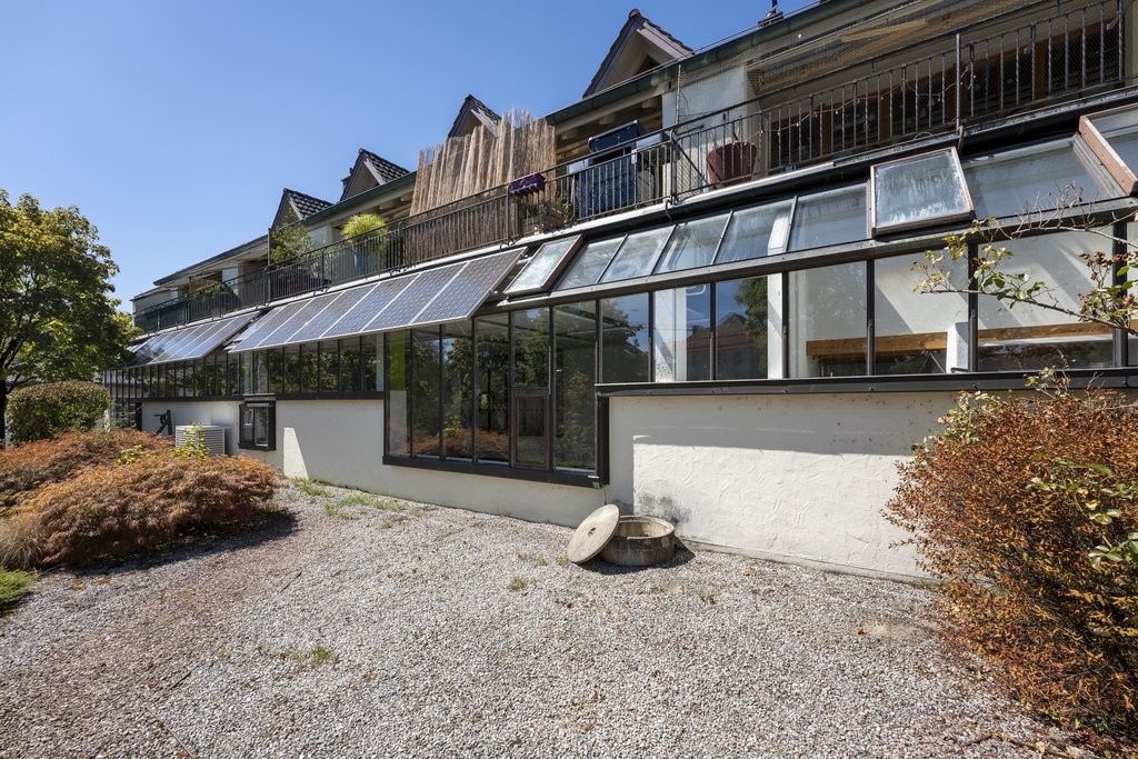 423m² office