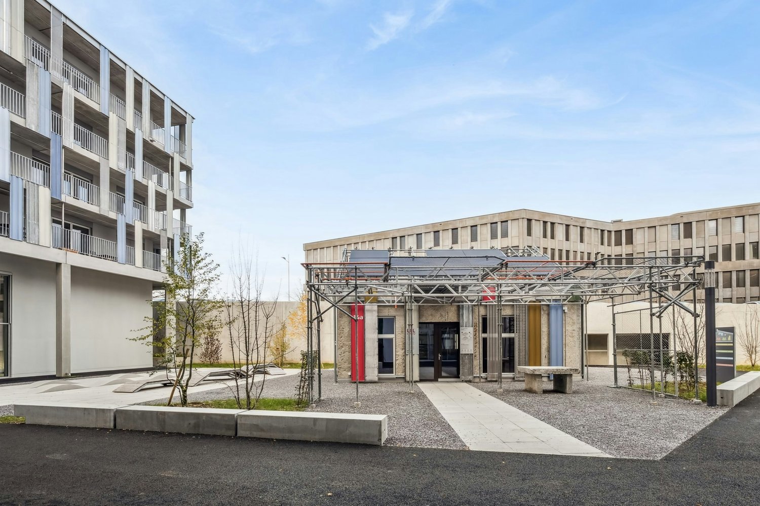 183m² commercial
