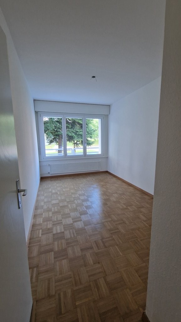 5 rooms apartment