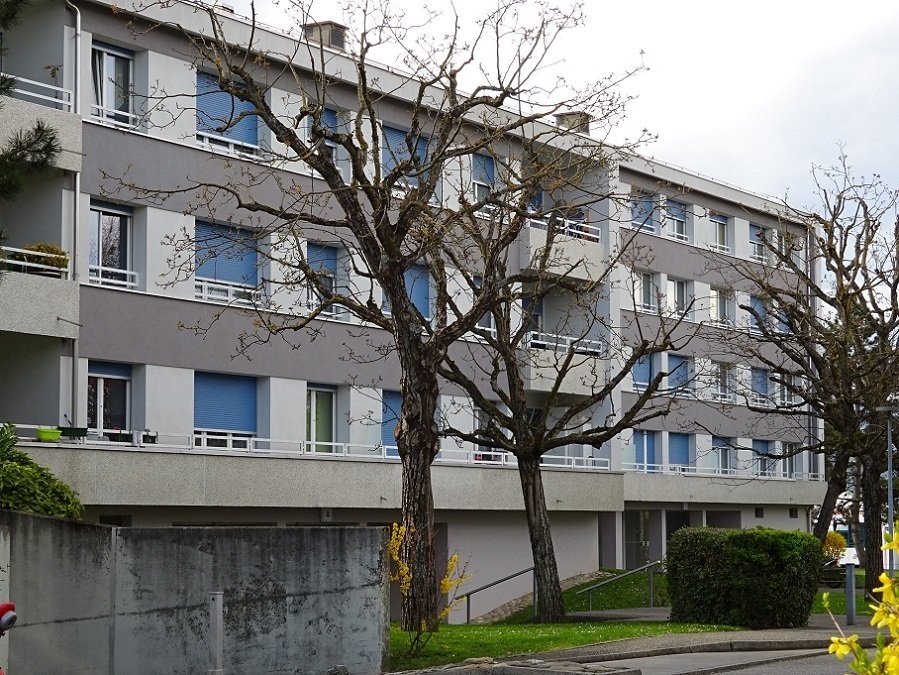 5 rooms apartment