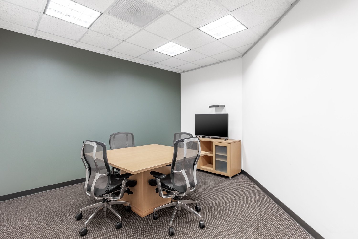 75m² office