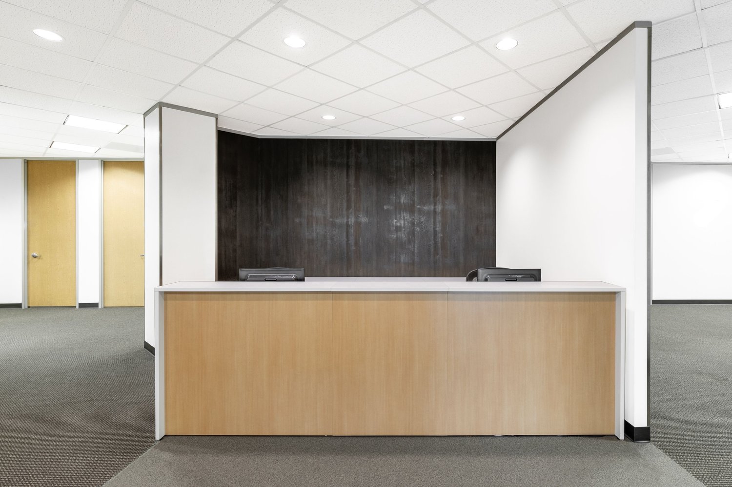 75m² office
