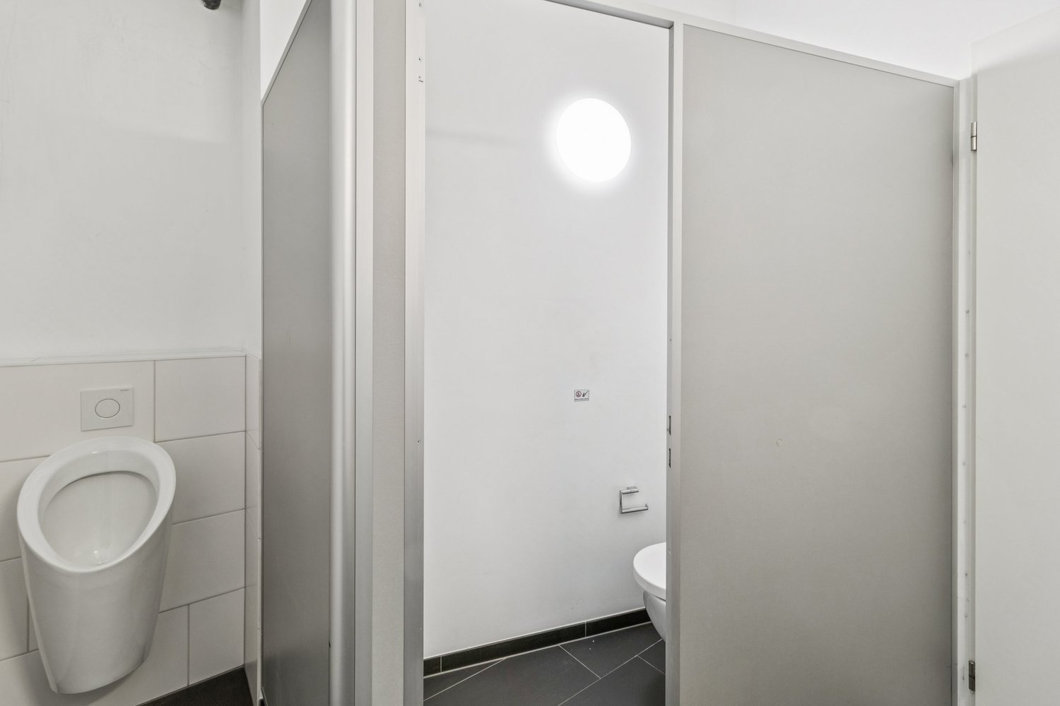 127m² commercial